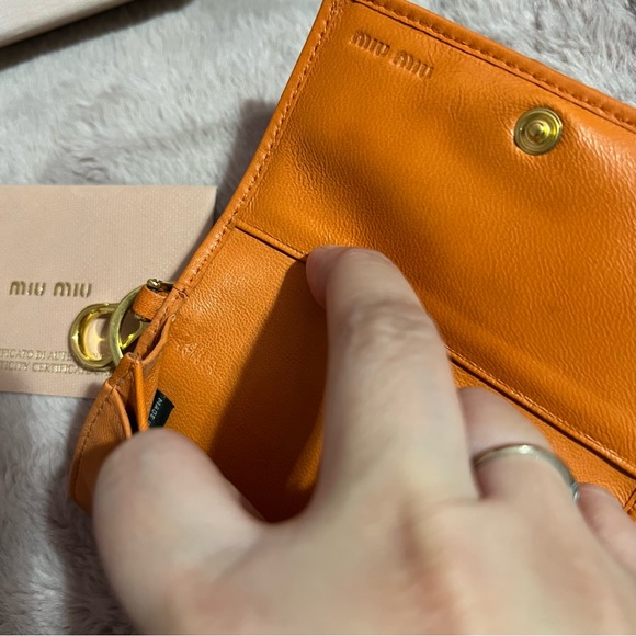 SOLD Miu Miu Matelasse Cardholder Papaya - Picture 2 of 11